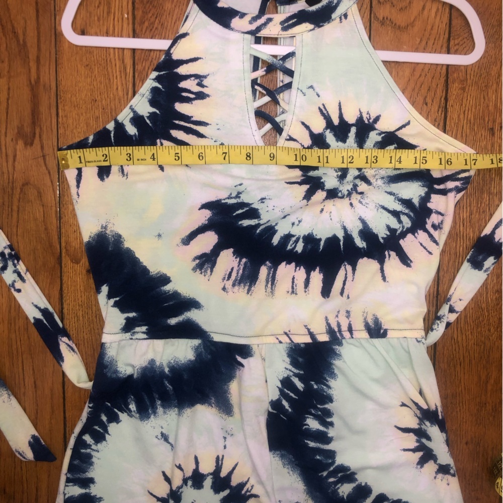 Romper - Picture 15 of 16